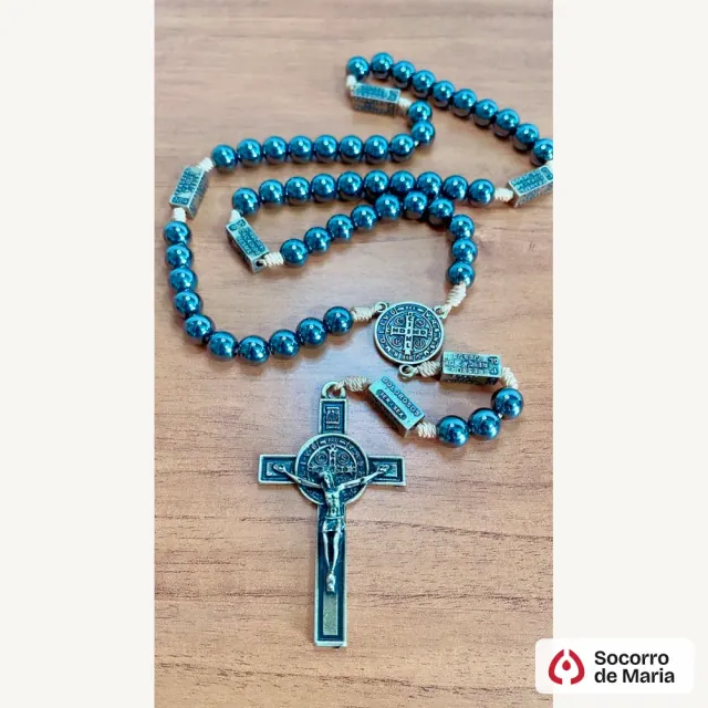 Detalhe 1 do Terço dos Mistérios do Rosário em hematita